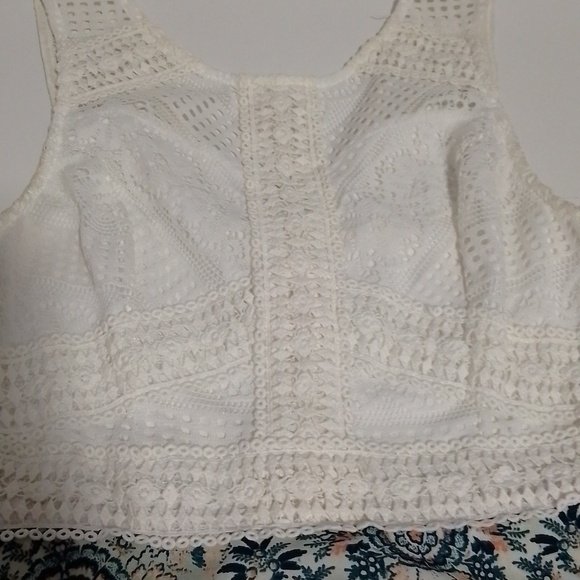 Maurices white and green dress. Crochet top flowy  bottom. Fully lined. Size 3/4 - Picture 2 of 5